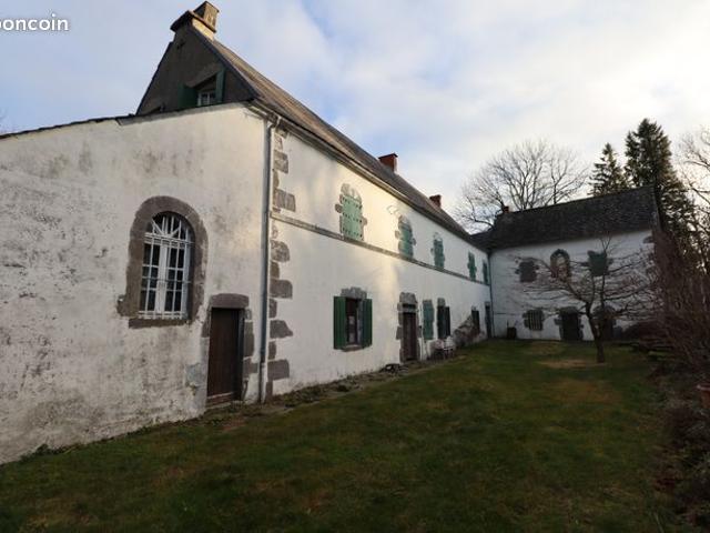 Maison 14 pièces 271 m²