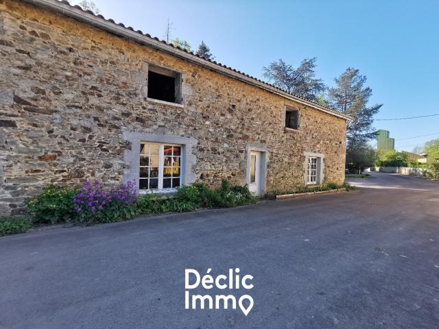 Maison 14 pièces 276 m²