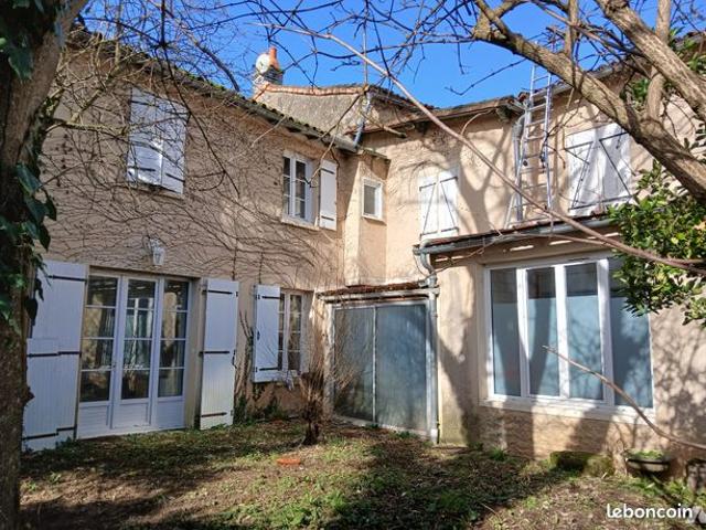 Maison 14 pièces 276 m²