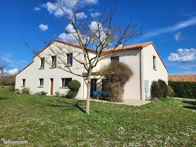 Maison 14 pièces 283 m²