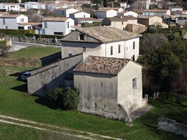 Maison 14 pièces 280 m²