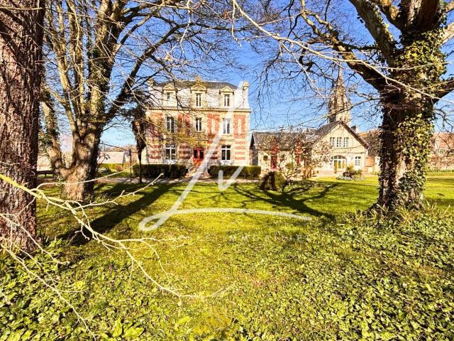 Maison 14 pièces 480 m²