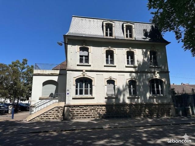 Maison 14 pièces 285 m²