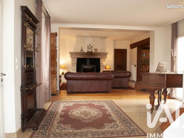 Maison 14 pièces 298 m²