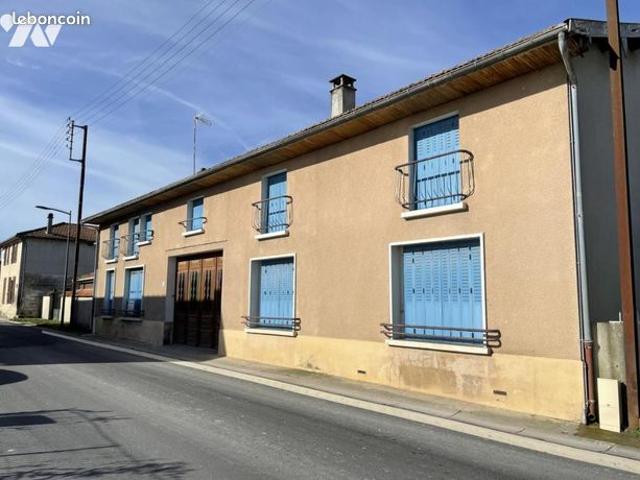 Maison 14 pièces 200 m²