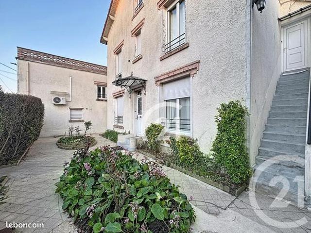 Maison 14 pièces 204 m²