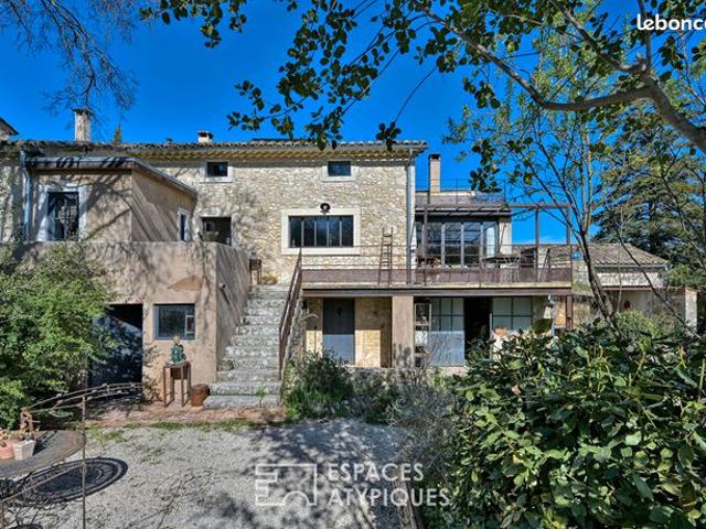 Maison 14 pièces 340 m²