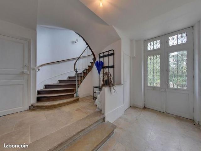 Maison 14 pièces 350 m²