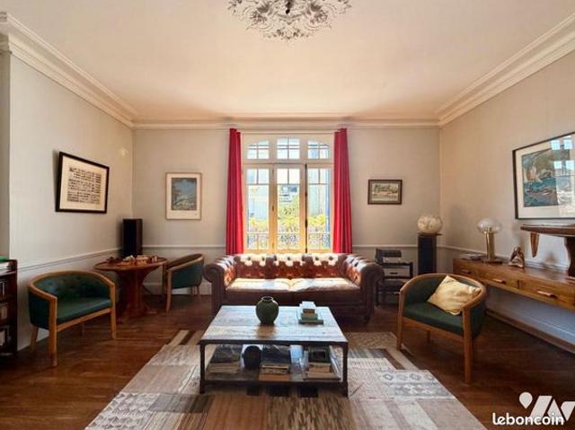 Maison 14 pièces 350 m²