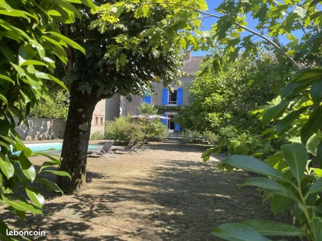 Maison 14 pièces 350 m²
