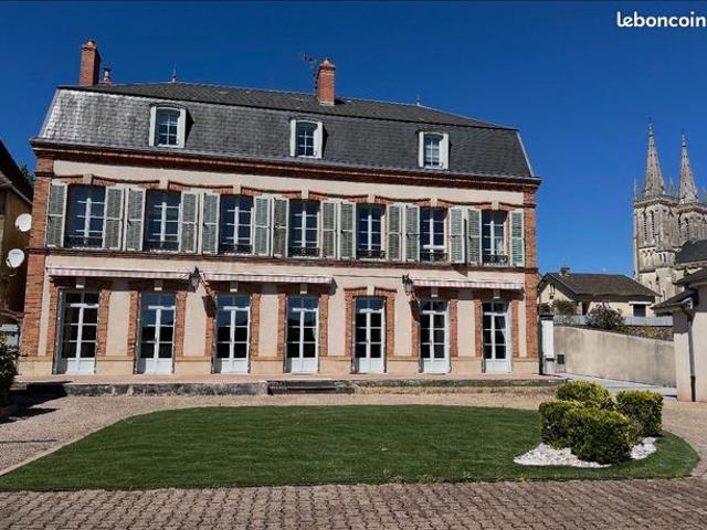 Maison 14 pièces 350 m²