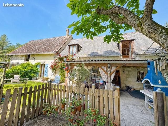 Maison 14 pièces 355 m²