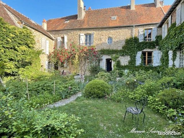 Maison 14 pièces 358 m²
