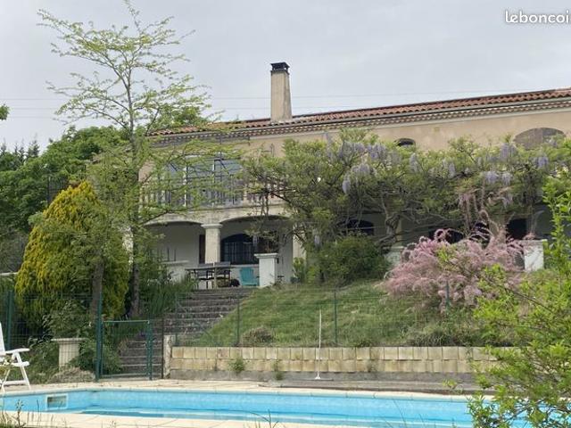 Maison 14 pièces 360 m²