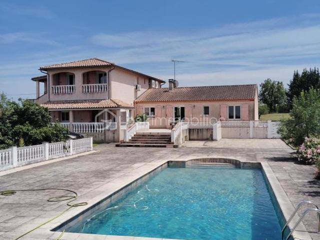 Maison 14 pièces 368 m²