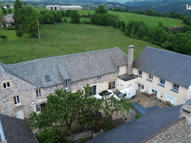 Maison 14 pièces 370 m²