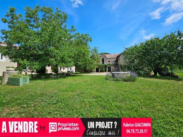 Maison 14 pièces 377 m²