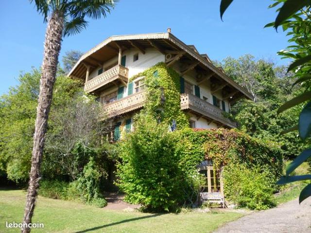 Maison 14 pièces 375 m²