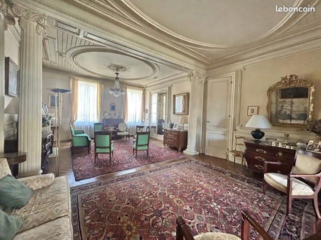 Maison 14 pièces 375 m²