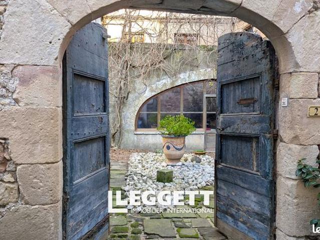 Maison 14 pièces 380 m²