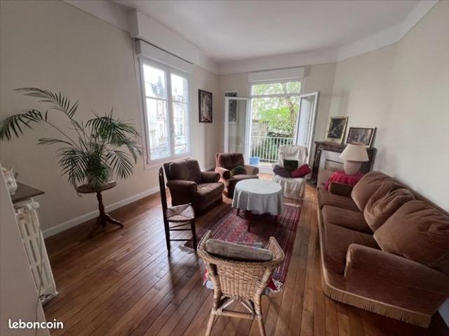 Maison 14 pièces 390 m²