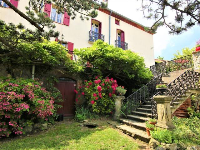 Maison 14 pièces 395 m²