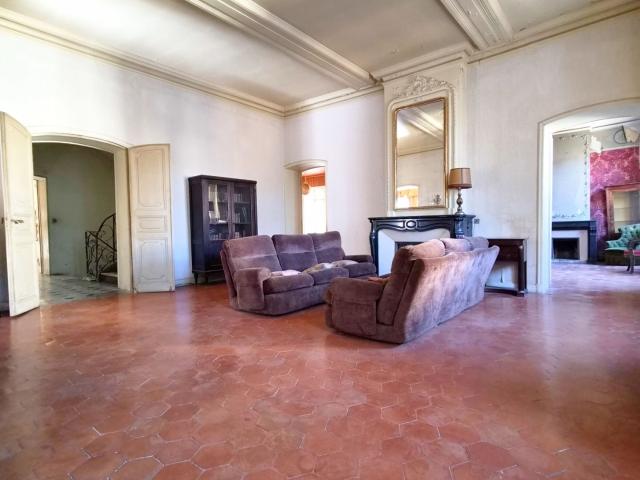Maison 14 pièces 310 m²