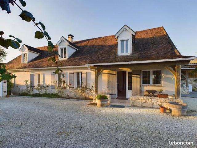 Maison 14 pièces 311 m²