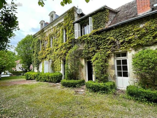Maison 14 pièces 327 m²