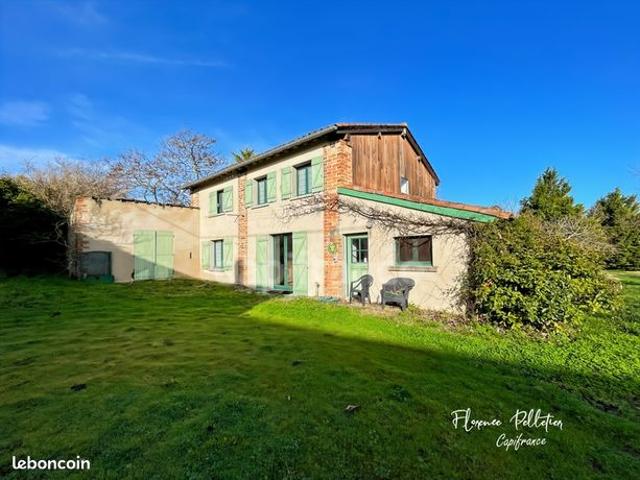 Maison 14 pièces 325 m²