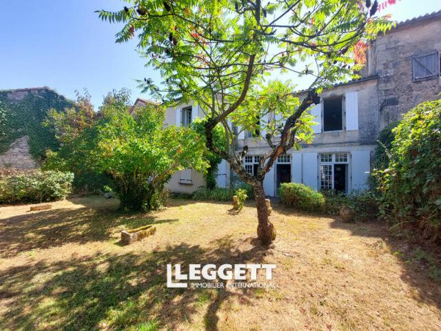 Maison 14 pièces 330 m²