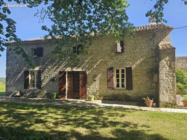 Maison 14 pièces 330 m²