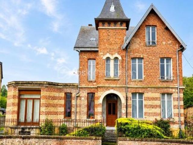 Maison 14 pièces 336 m²