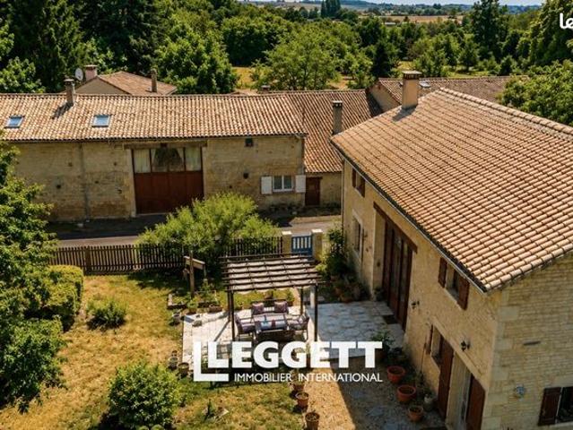 Maison 14 pièces 466 m²