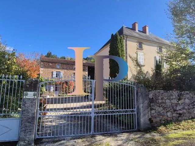 Maison 14 pièces 481 m²
