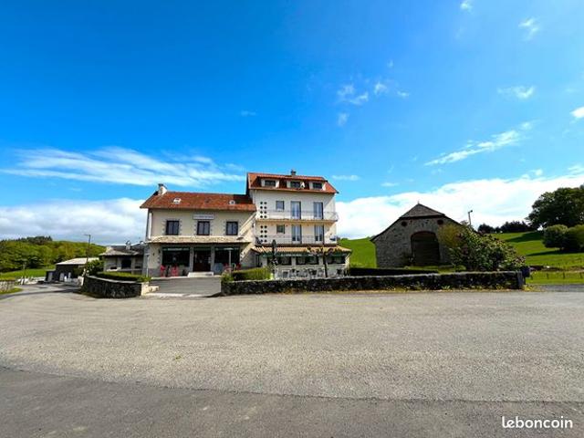 Maison 14 pièces 492 m²