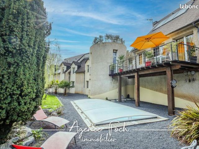 Maison 14 pièces 495 m²