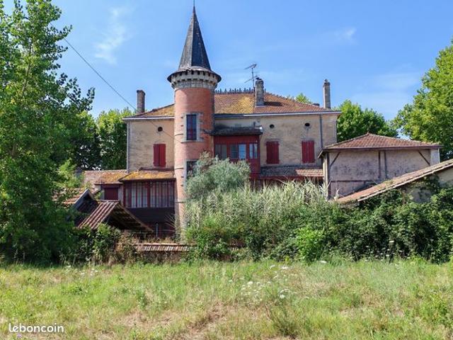 Maison 14 pièces 400 m²