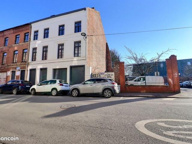 Maison 14 pièces 415 m²