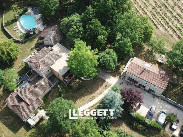 Maison 14 pièces 434 m²
