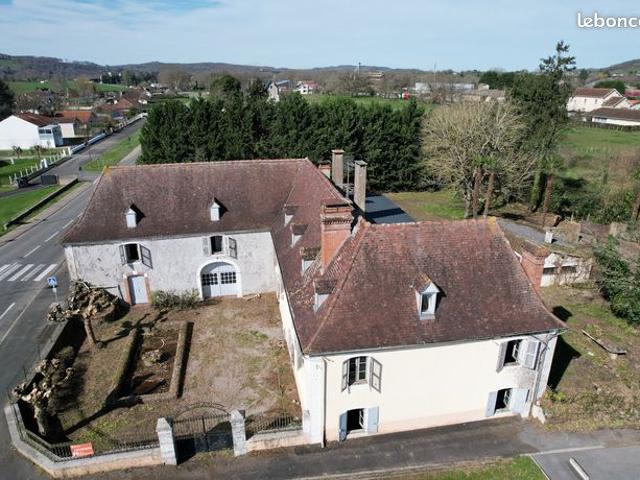 Maison 14 pièces 550 m²