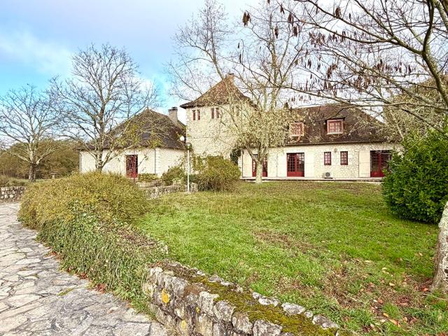 Maison 14 pièces 570 m²