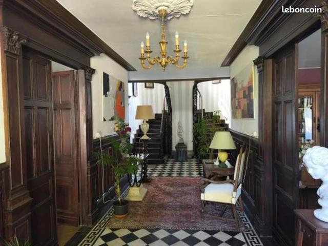 Maison 14 pièces 575 m²