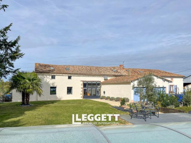 Maison 14 pièces 525 m²