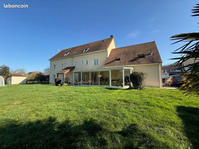 Maison 14 pièces 533 m²