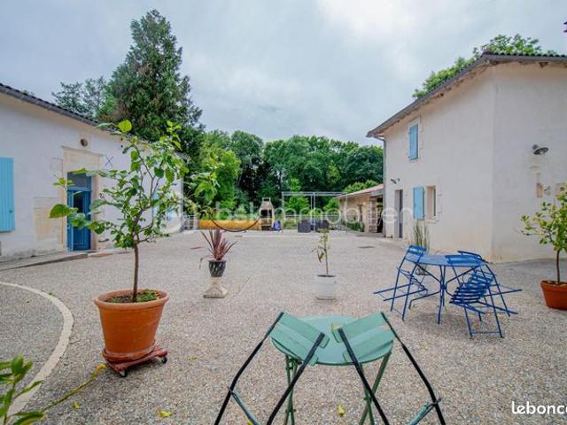 Maison 14 pièces 530 m²