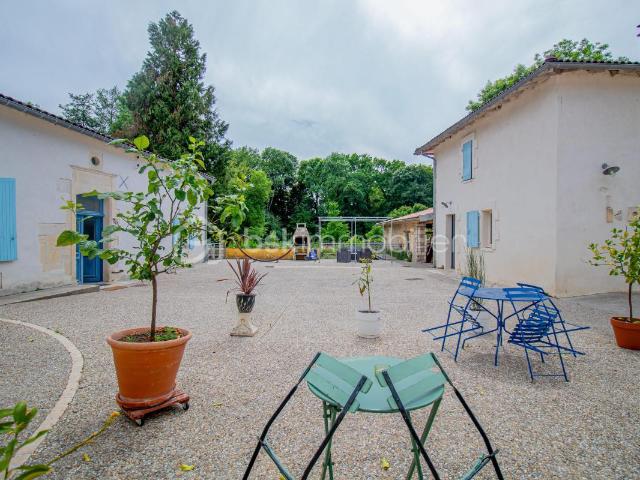 Maison 14 pièces 530 m²