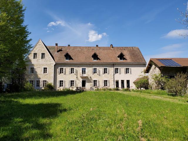 Maison 14 pièces 675 m²