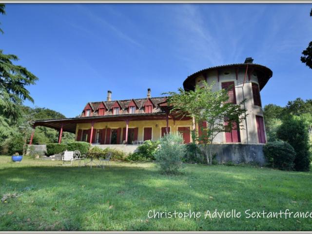 Maison 14 pièces 680 m²