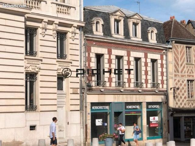 Maison 14 pièces 600 m²